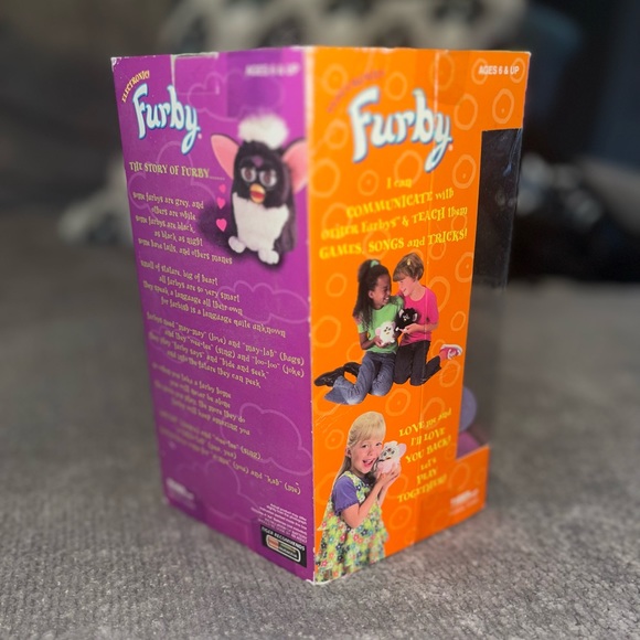 (1999) Bumble Bee Furby - Picture 2 of 3